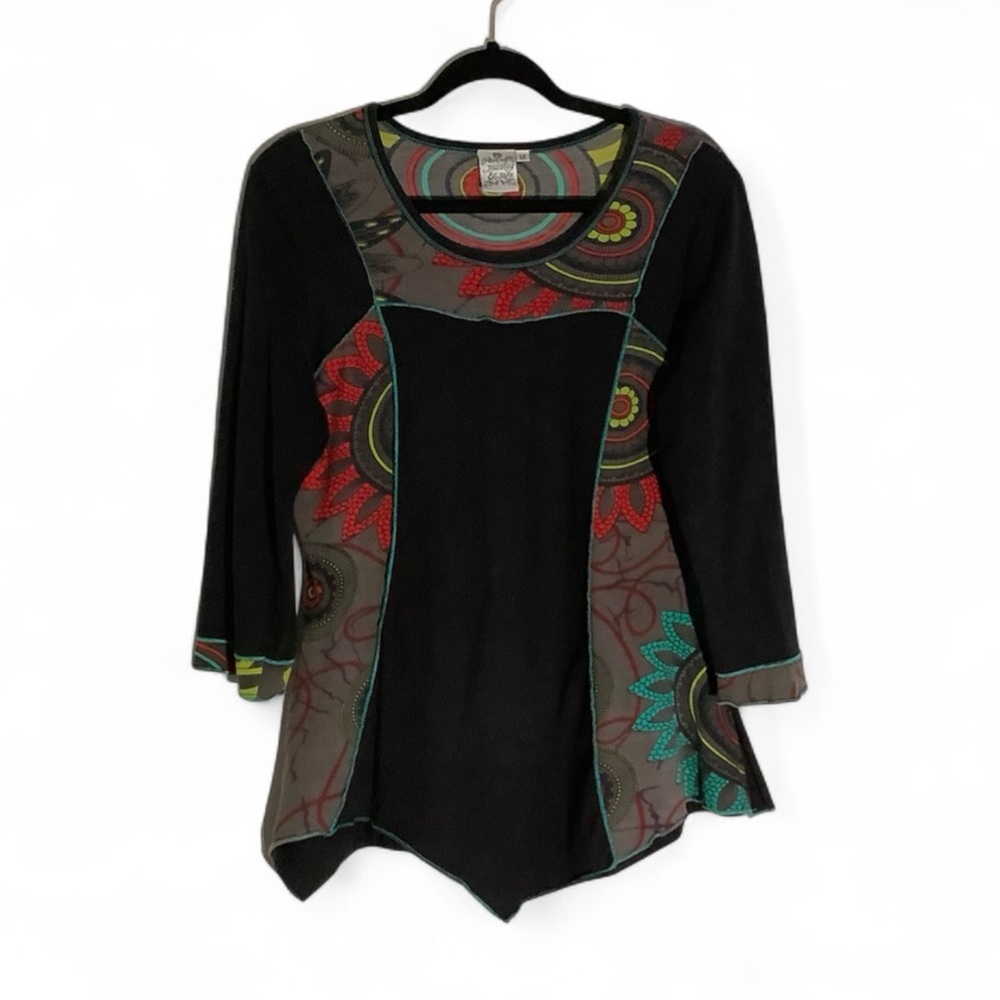 Paisley & Sage colorful top